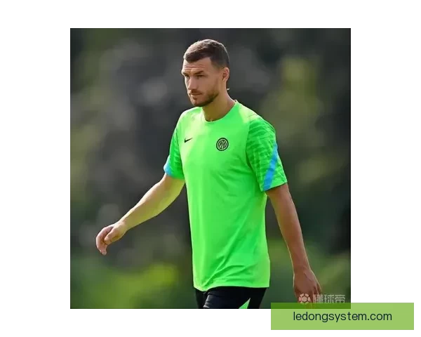 班凯罗呼吁全队保持专注通过分享球让每人都有机会发挥